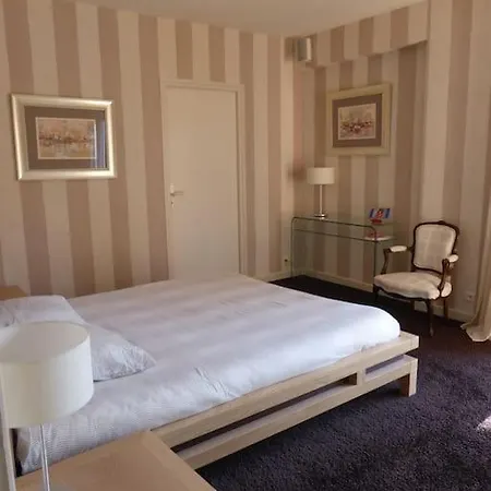 Biarritz 12 Personnes Piscine Chauffee Villa *